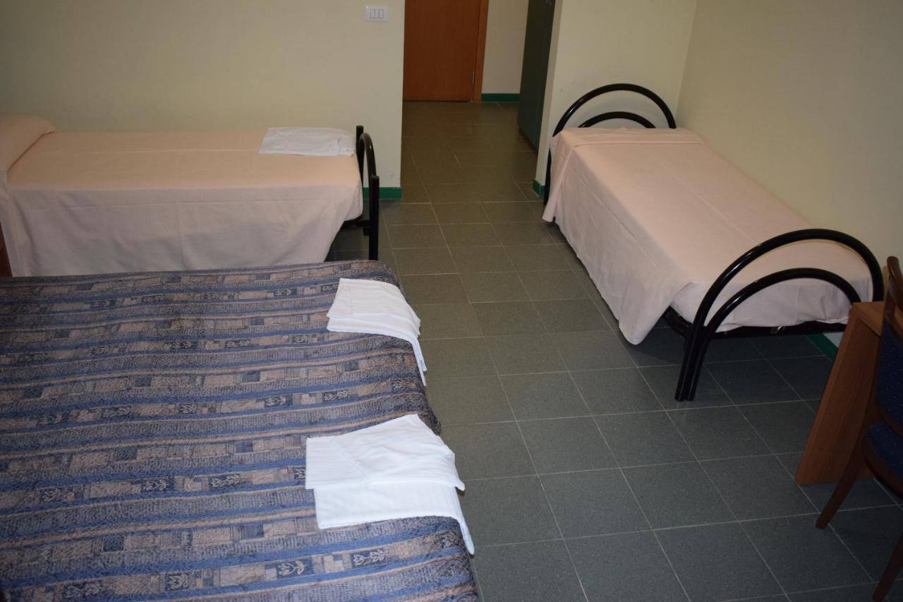 Hotel River Civitella Roveto Exteriör bild