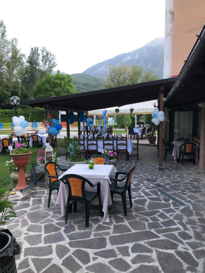Hotel River Civitella Roveto Exteriör bild